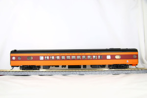 932-9208 - Walthers - HO Scale 1955 Twin Cities Hiawatha Milw Rd 52-Seat Coach 535 Series