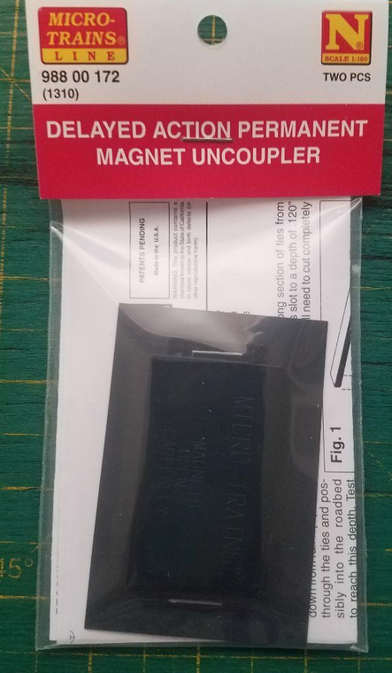 Micro-Trains N 1310 Delayed Action Permanent Magnet Uncoupler