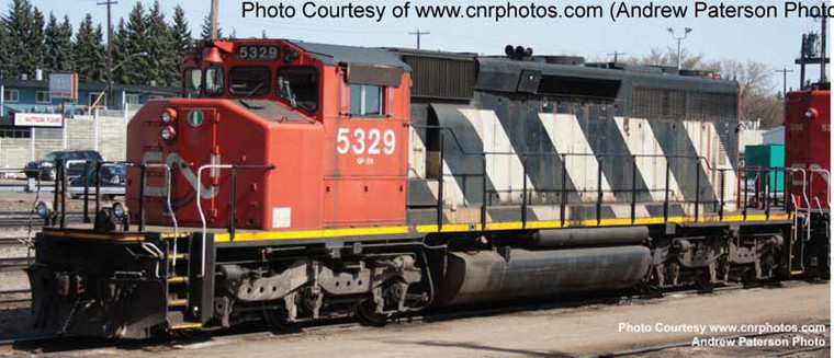 25379 Bowser HO SD40-2W Canadian National #5329 Sergeant Stripes, Horn moved to middle of body, No Snow Shield Locomotive