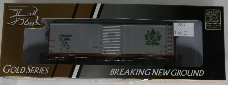 300035 True Line Trains HO CN 1944 40' Box Car (with Aluminum Sides & Doors,mdm Red Ends, sills, Ladders & Underframe, Straight Green Leaf Logo, 521499