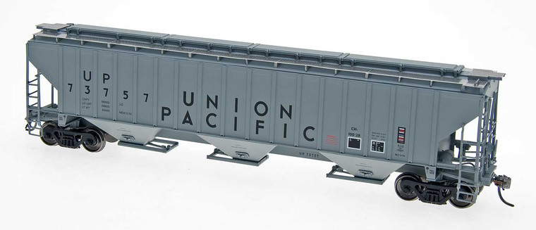 45326-43 - Intermountain Railway Co. HO -- 4750 Cubic Foot Rib-Sided (18 Rib) 3-Bay Covered Hopper - Union Pacific #74628