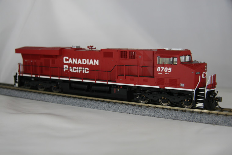 497030S-01 - InterMountain - HO ES44AC Canadian Pacific Locomotive #8705 DCC/Sound