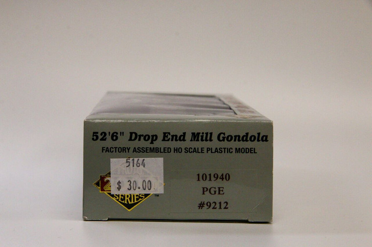 101940 - Walthers Proto - HO Scale 52'6" Drop End Mill Gondola PGE 9212