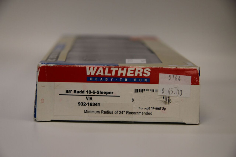 932-16341 - Walthers - HO Scale 85' Budd 10-6-Sleeper, Via Rail