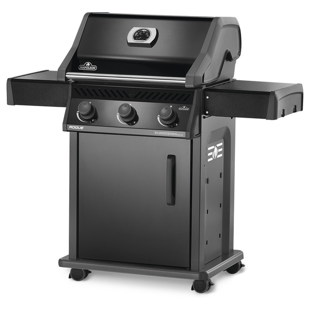 Napoleon Rogue 425 LP Gas Grill, Black with upgraded stainless steel grates Napoleon Rogue 425 LP Gas Grill, Black with upgraded stainless steel grates