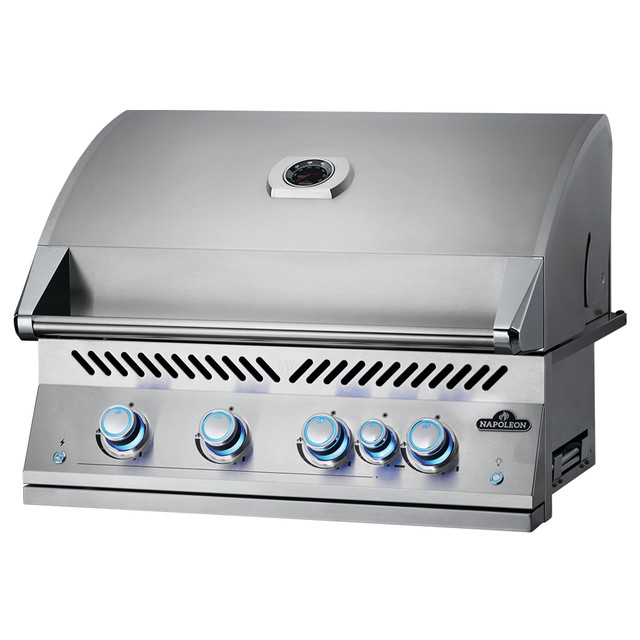 Built-In 700 Series 32" with Infrared Rear Burner Propane, Stainless Steel Built-In 700 Series 32" with Infrared Rear Burner Propane, Stainless Steel