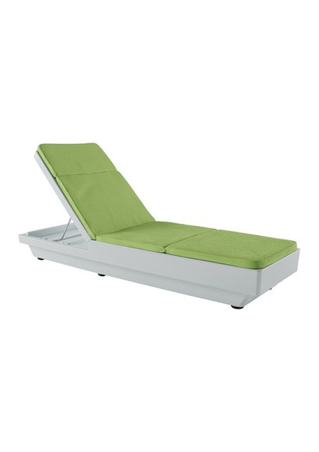Tropitone Curve Chaise Lounge, Adjustable with Full Pad Tropitone Curve Chaise Lounge, Adjustable with Full Pad