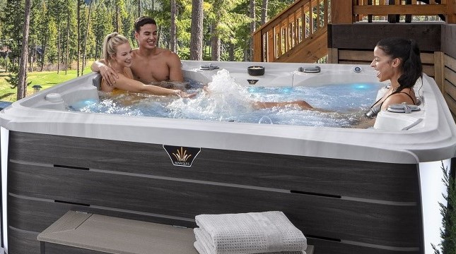 marquis-crown-summit-hot-tub.jpg