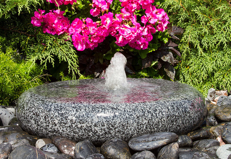 Fountains Smooth Round Fountain