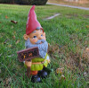 ILLUMINATED SOLAR GNOME WITH WELCOME SIGN