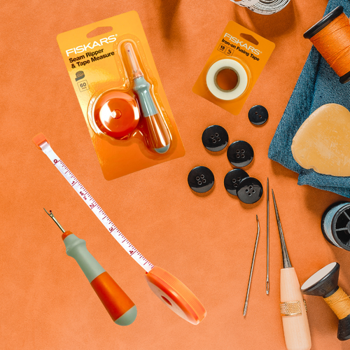 FISKARS SEAM RIPPER AND TAPE MEASURE COMBO