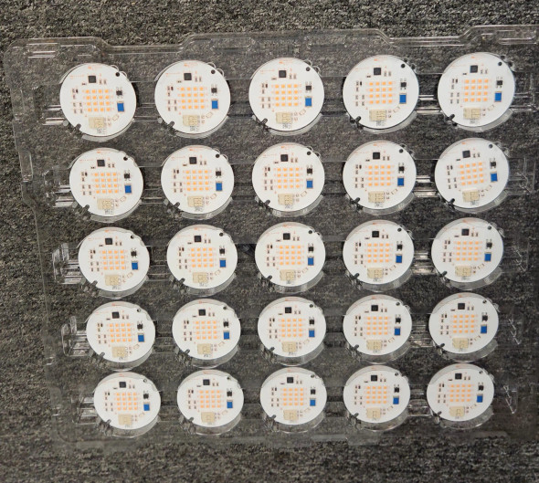 16 COB DISK 2.5" TRAY OF 25 DISCS 120VAC