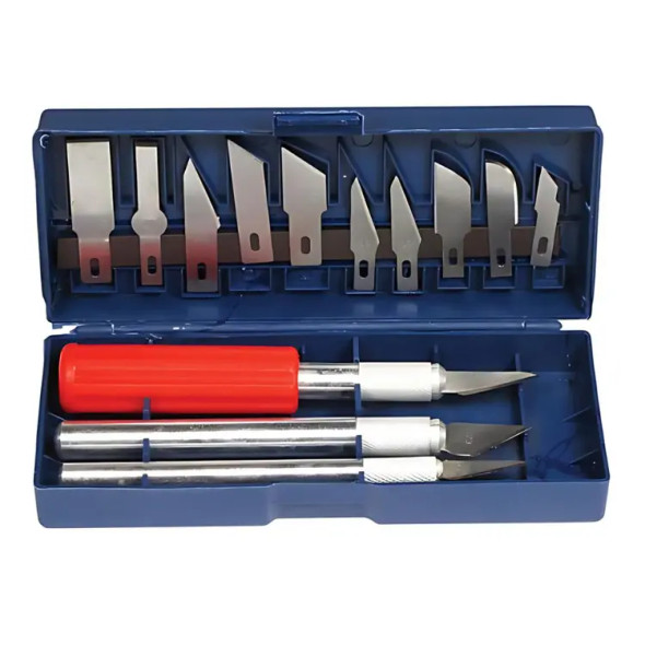 13 PIECE HOBBY KNIFE SET W/CASE