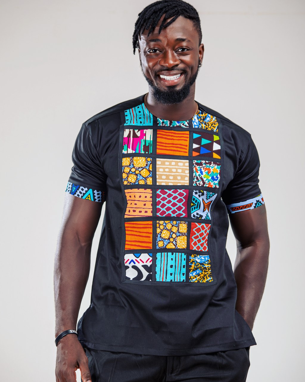 Short Sleeve T-Shirt Woodin African Print Square Black