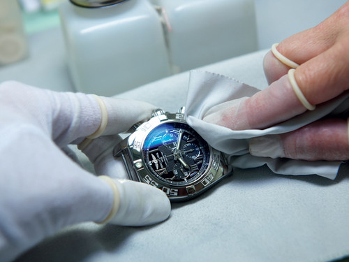 Question: is it safe to clean my watch in an ultrasonic cleaner? :  r/breitling