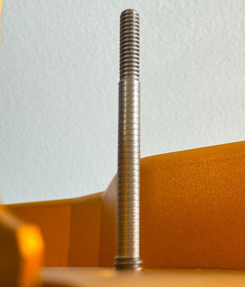 DPRC RC10 4WD Titanium Front Transmission Post