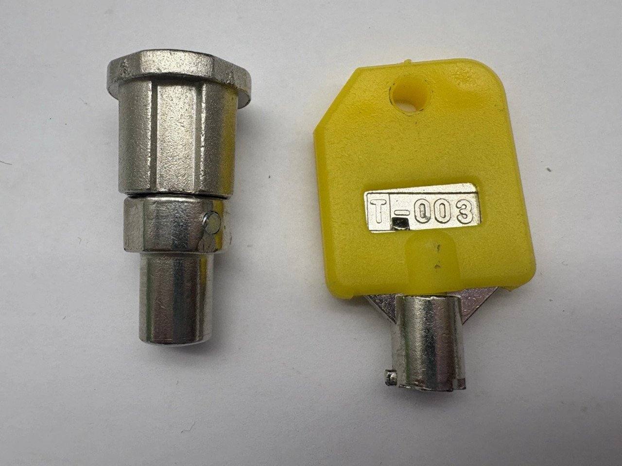 NEW T-003, T-005, or T-006 Lock Key 1800 Vending LYPC SSF V-Line
