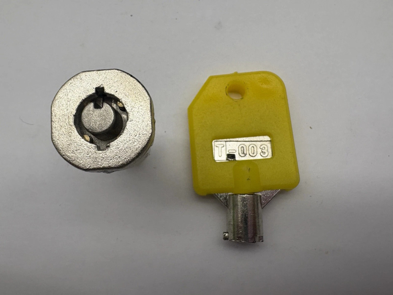 NEW T-003, T-005, or T-006 Lock Key 1800 Vending LYPC SSF V-Line