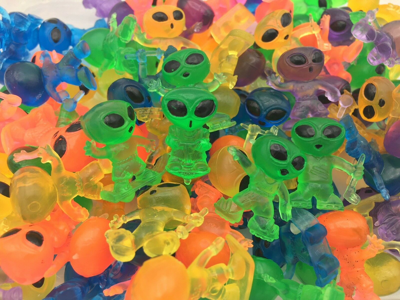 エイリアン 虹色フィギュア フランクリン ミント Neon Alien Figures In 1.1