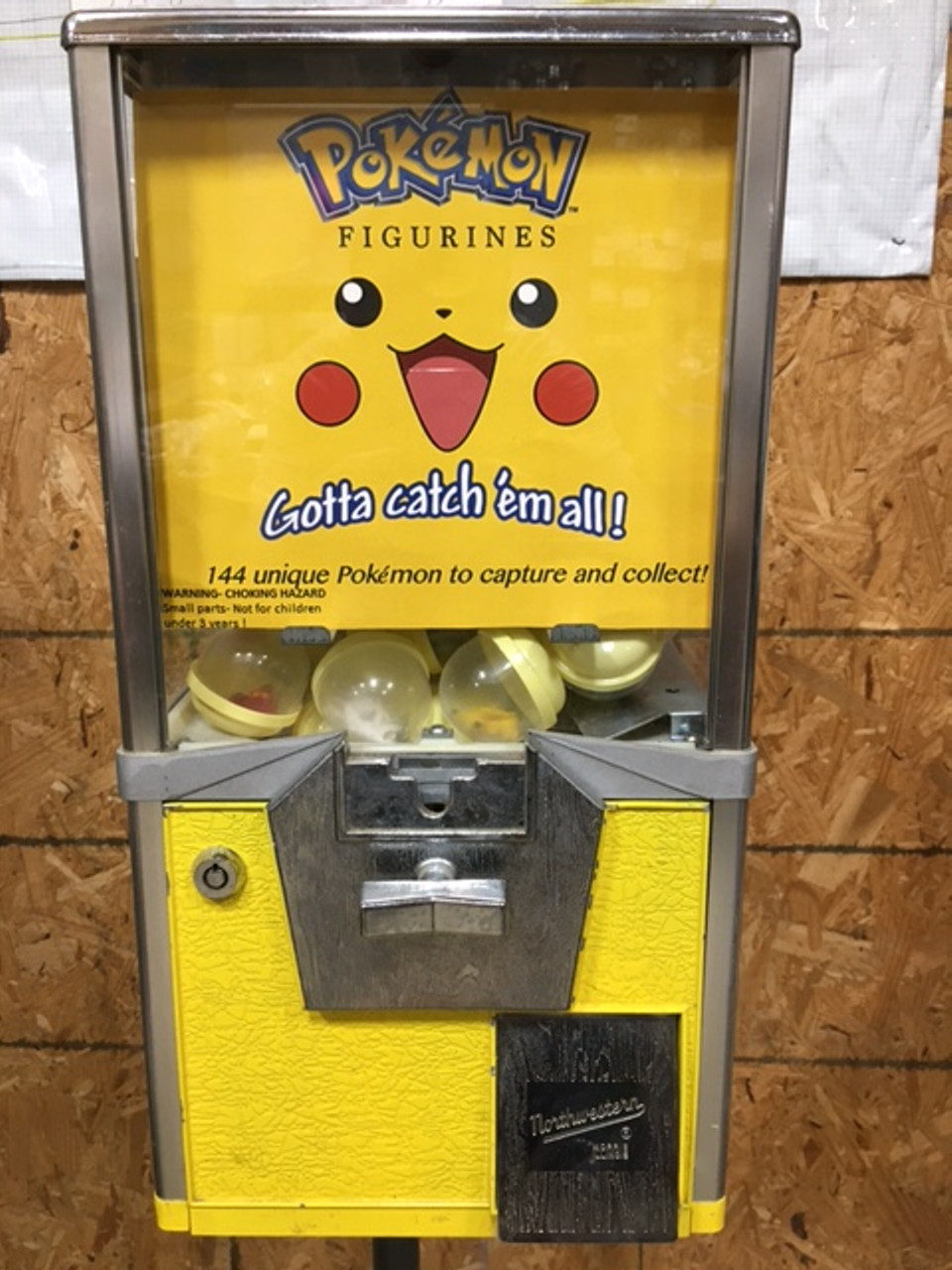 Themed Pokemon Card Vending Machine 4 column Trading Card Center