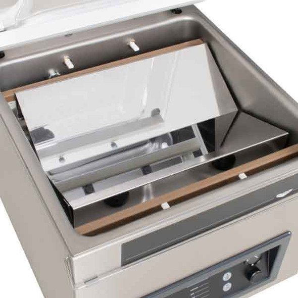 Vollrath 40833 Large In-Chamber Vacuum Sealer, 16" Seal Bar, 120V