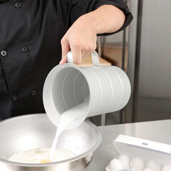 Vollrath 68352 4 qt. Measuring Cup, Aluminum