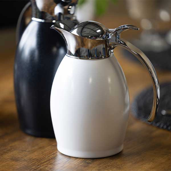 Service Ideas NIC06BSWH Nicollet 20.3 oz. Vacuum Insulated Carafe, Flip-Top Lid, Radiant White
