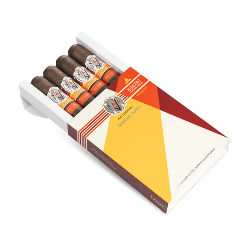 Avo Syncro Nicaragua Fogata Special Toro  open Pack of 4 cigars