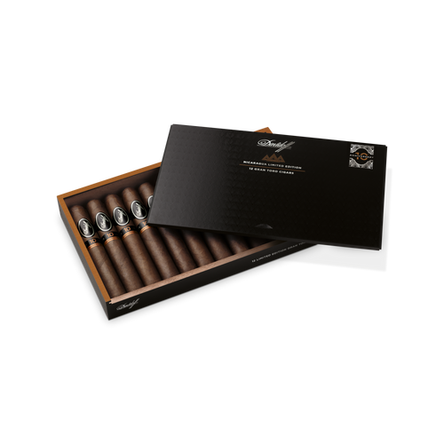 Davidoff Nicaragua 10th Anniversary Limited Edition  open Box of 12 cigars
