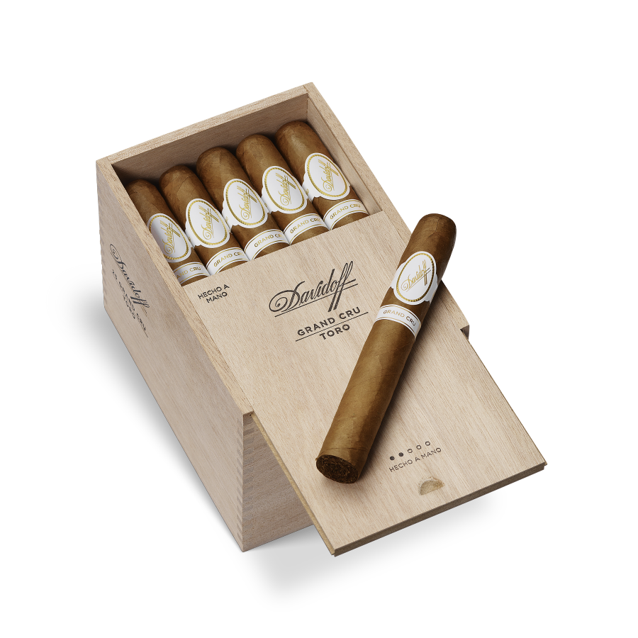 Open Box of Davidoff Grand Cru Toro Cigars