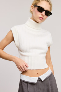 "Lettie" Cropped Sweater (Snow White) "Lettie" Cropped Sweater (Snow White)