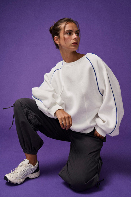 "Amelia" Comfy Pullover (White/Blue)