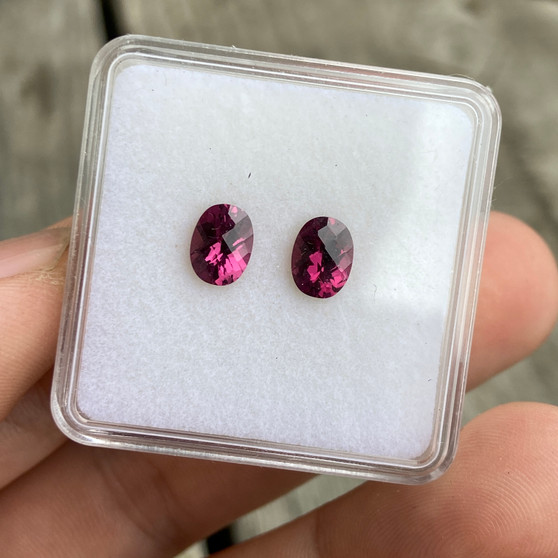 Rhodolite Garnet Set 2.3ct