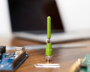 Taoglas GW.05.0153 2.4/5.8-7.125GHz Monopole Antenna RP-SMA(M) Hinged