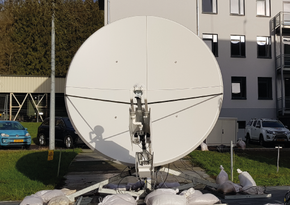 CPI 2.4 Meter Ka-Band-Linear Tx/Rx Antenna