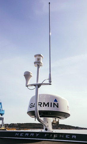 Scanstrut APT-LB-GPS2-01 Central Bar with Spreaders for 2 Antennas and 1 Navlight