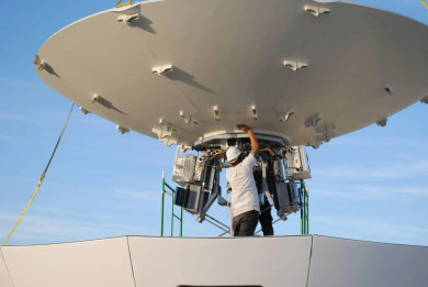 Cobham SATCOM TRACKER 2400 GD