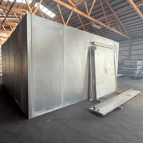 Used 19'5"x20'x9'11" Drive-in Cooler