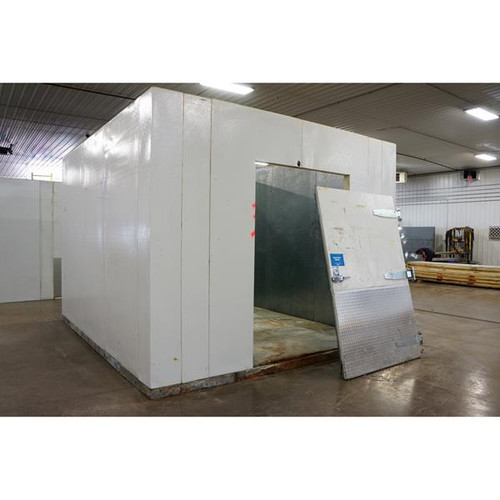 11'7" x 13'6" x 9'6"H Hussmann Walk-in Freezer With Floor