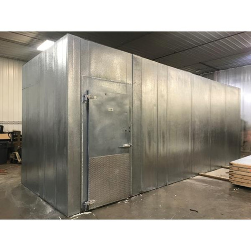 8'8" x 25'4" x 10'4"H KYSOR Walk-in Cooler