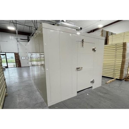 9'10" x 11'6" x 8'2"H Walk-in Freezer with Floor