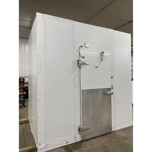 7' x 9'6" x 10'1"H KPS Walk-in Freezer with Floor