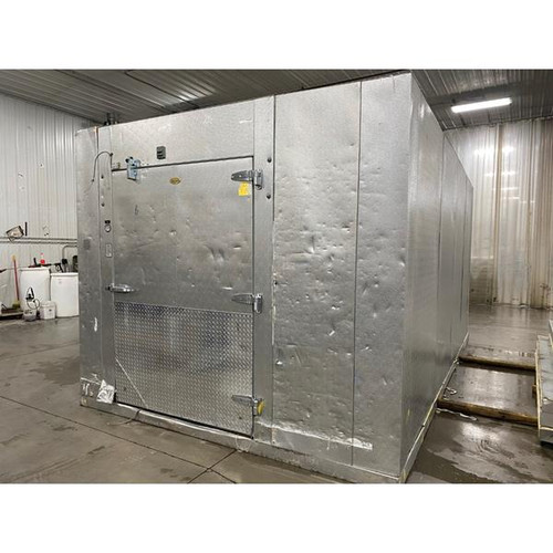 9'8" x 17'4" x 8'8"H Brown Walk-in Cooler with Floor
