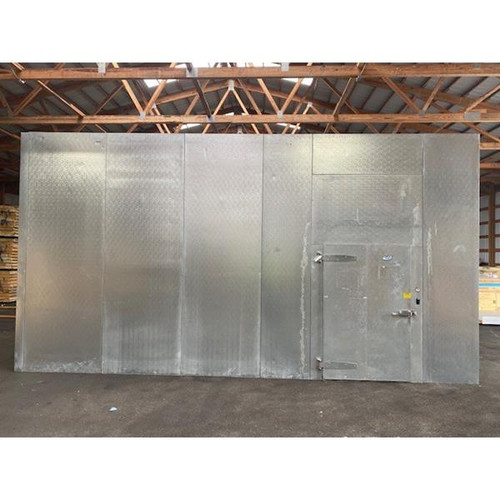 22'7" x 35'6" x 12'H CCI Walk-in Cooler