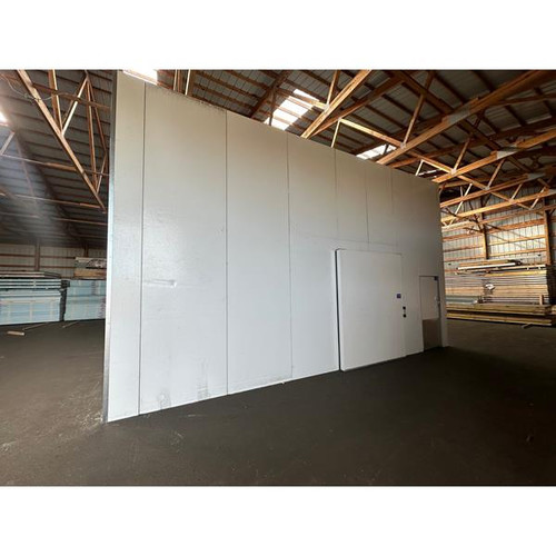 19'11" x 25'9" x 16'H SRC Walk-in Cooler