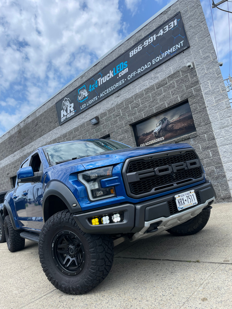 Diode Dynamics Triple Fog Light Kit w/KR Off-Road Brackets for 2017-2020  Ford F-150 Raptor