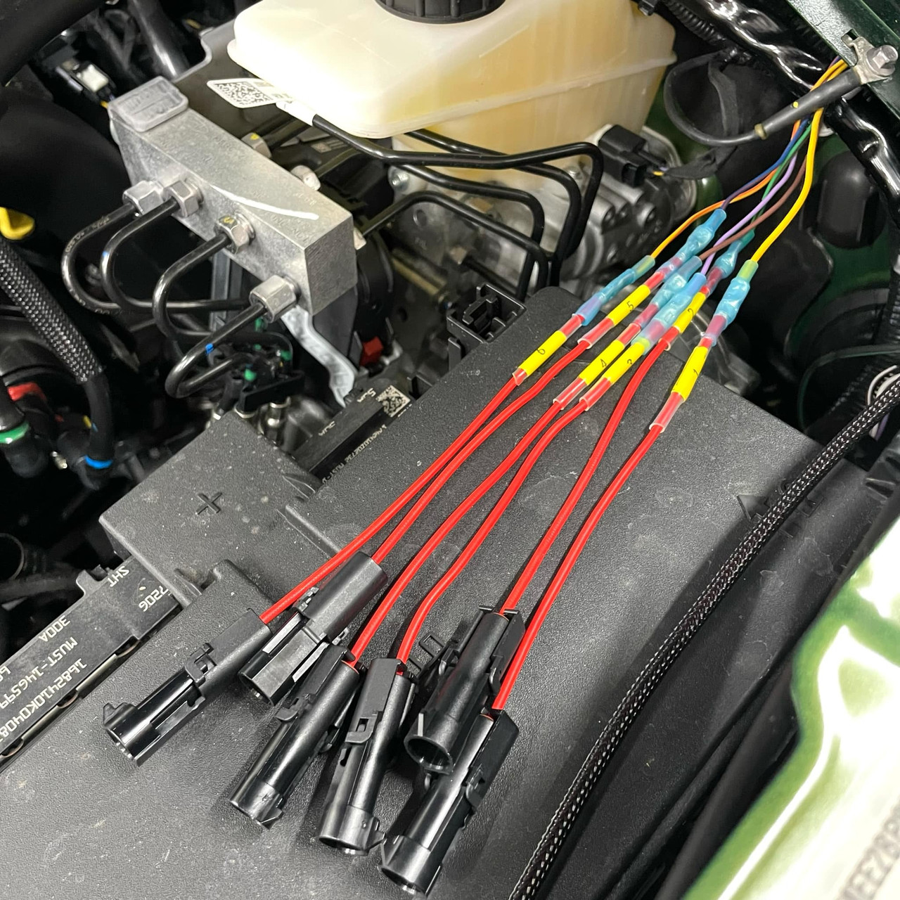 CrystaLux Auxiliary Switch/Upfitter Pigtail Extension Kit