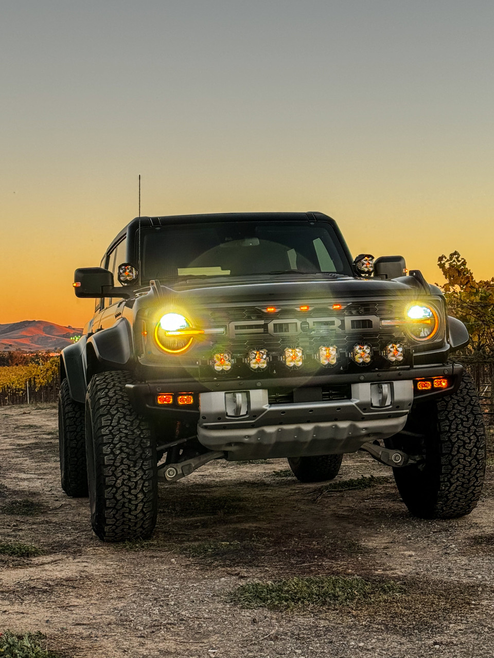 Lp4 Pro LP4 Linkable Bumper Kit w/6x Baja Designs LP4 Pro for 2021+ Ford Bronco ...