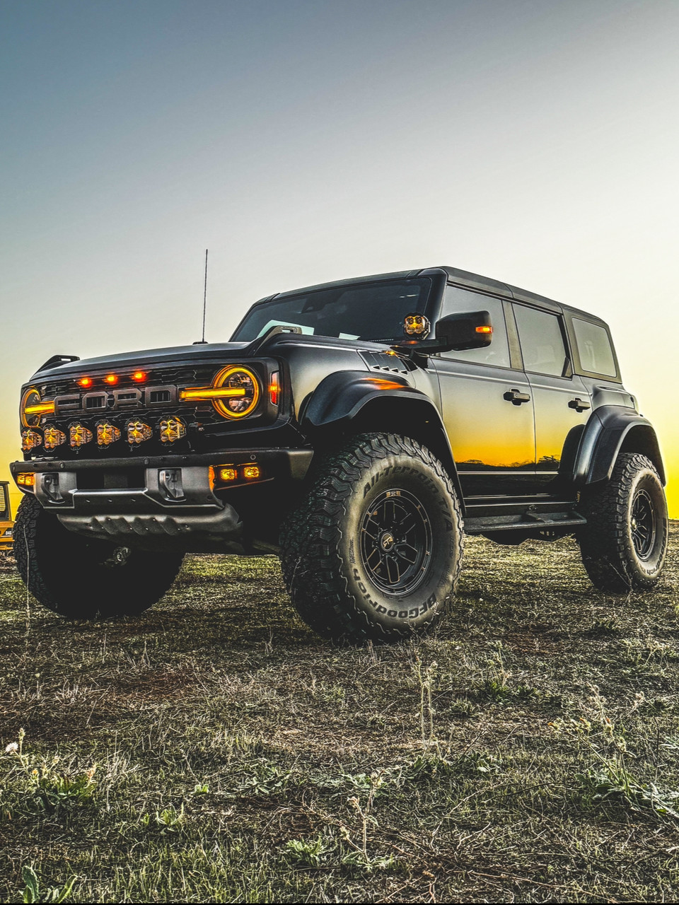 LP4 Linkable Bumper Kit w/6x Baja Designs LP4 Pro for 2021+ Ford