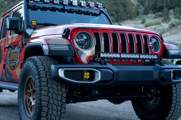 Baja Designs Jeep JL/JT Bumper Light Kit (30" OnX6+ Bar w/Upfitter)